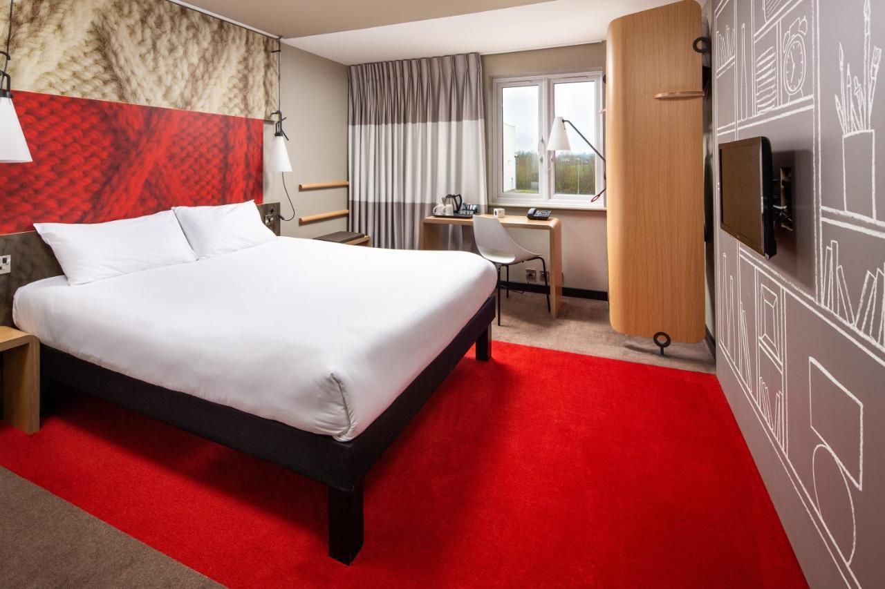 Hotel Ibis Rugby East à Crick  Extérieur photo