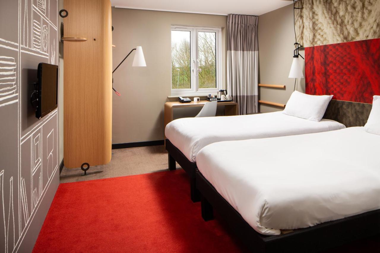 Hotel Ibis Rugby East à Crick  Extérieur photo