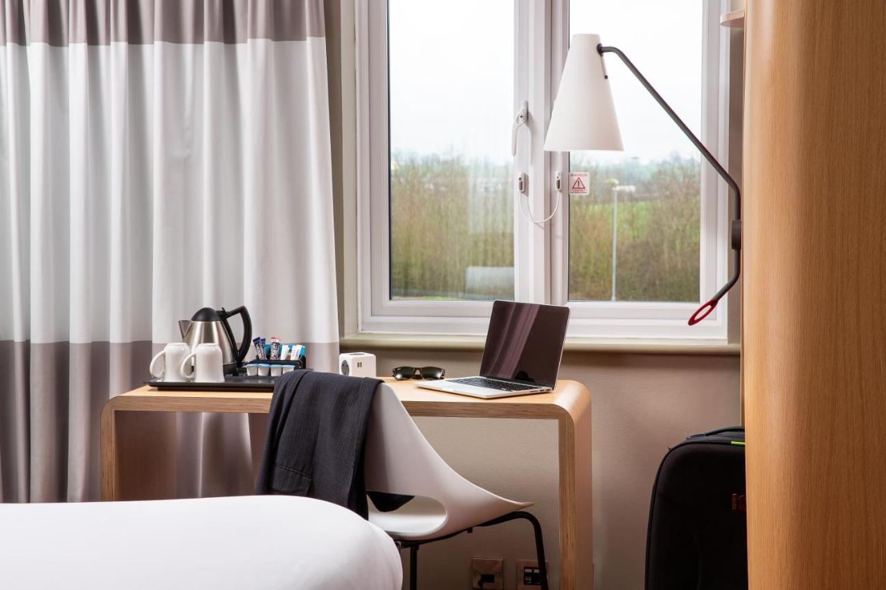 Hotel Ibis Rugby East à Crick  Extérieur photo